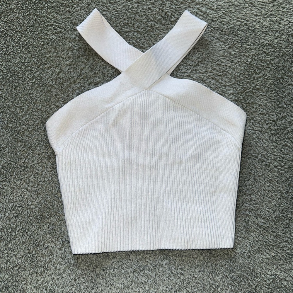 Aritzia Babaton White Ribbed Crop Top